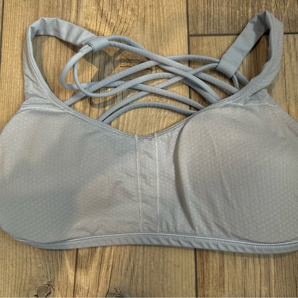 ✨❗️Lululemon Free to Be bra - 4 A/B - Picture 8 of 9
